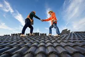 Best Commercial Roofing Services  in Thompsonville, CT